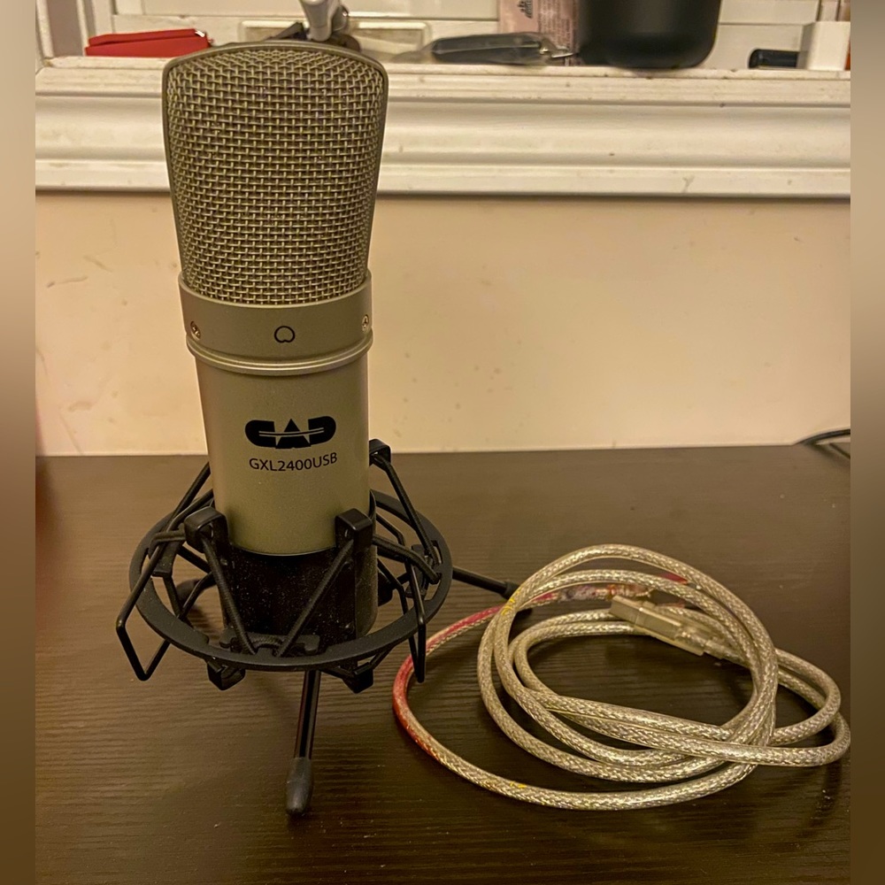 CAD GXL2400USB microphone